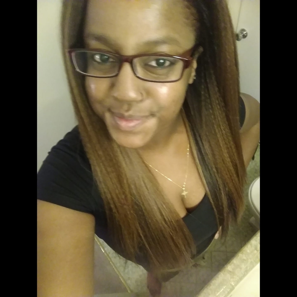 Meet your Posher, Ashley l